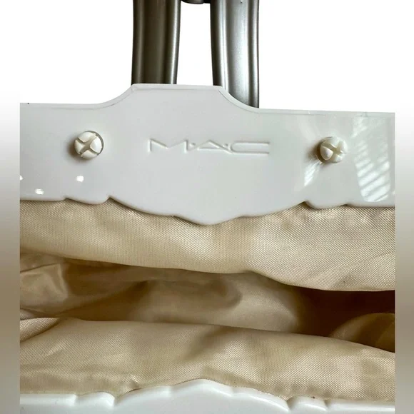 MAC White & Silver Tweed Cosmetics Case Clutch - Picture 7 of 9